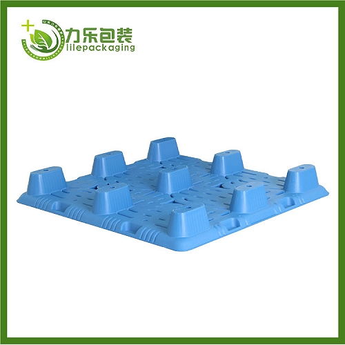 建安區(qū)塑料托盤工廠 材質(zhì)與規(guī)格詳解，兼談木托盤對比